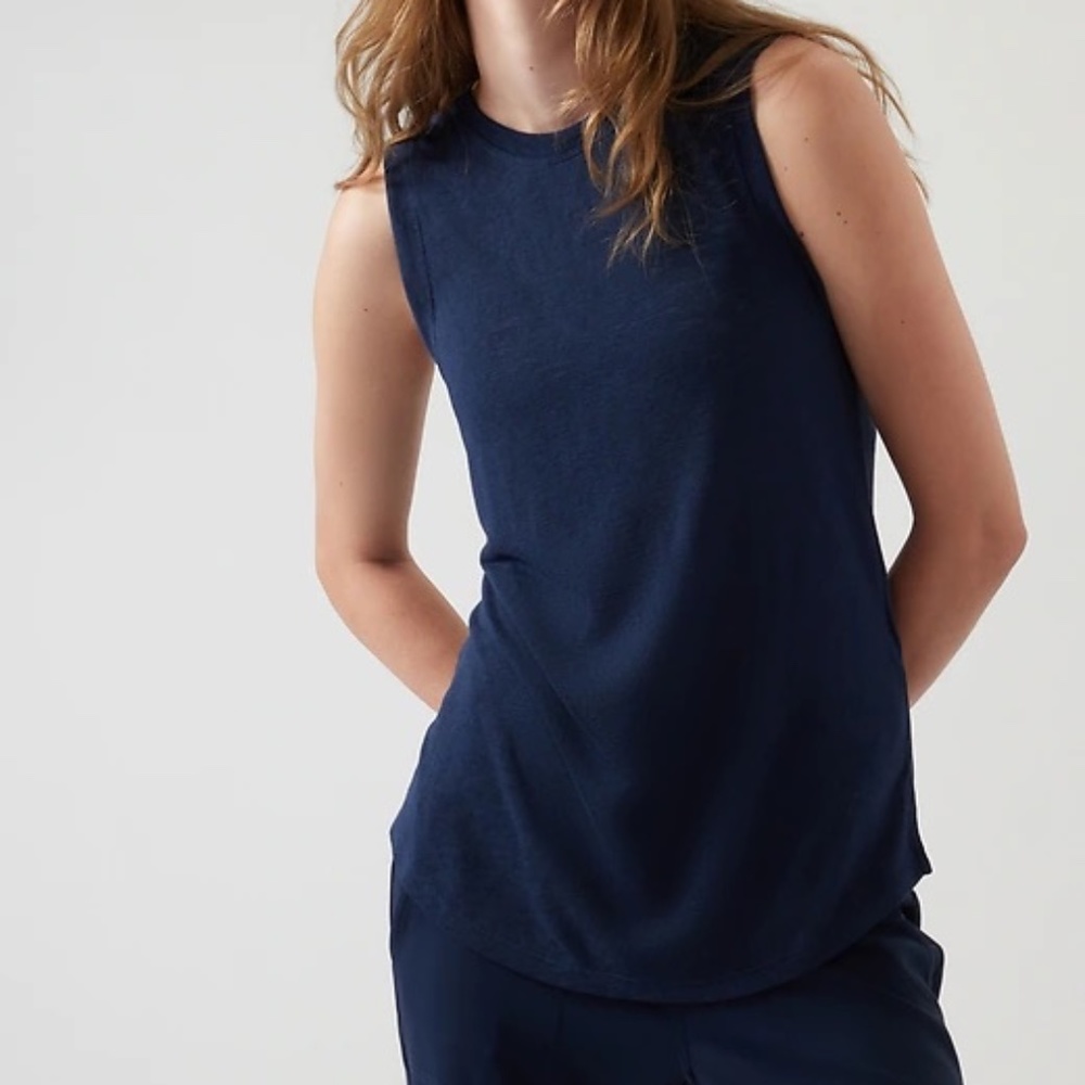 NWT Athleta Breezy Tank Navy size M